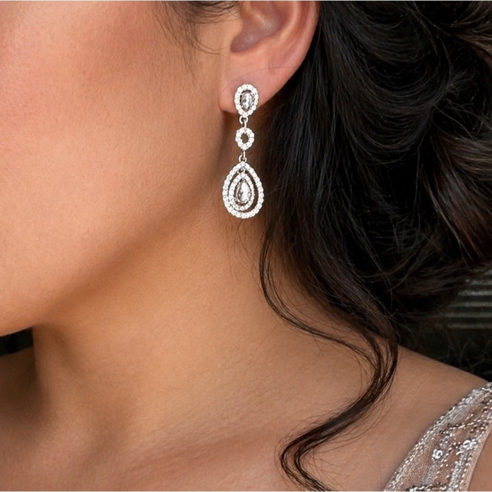Silver Tone Crystal Rhinestone Teardrop Dangle Earrings Glam Bridal Prom Pageant